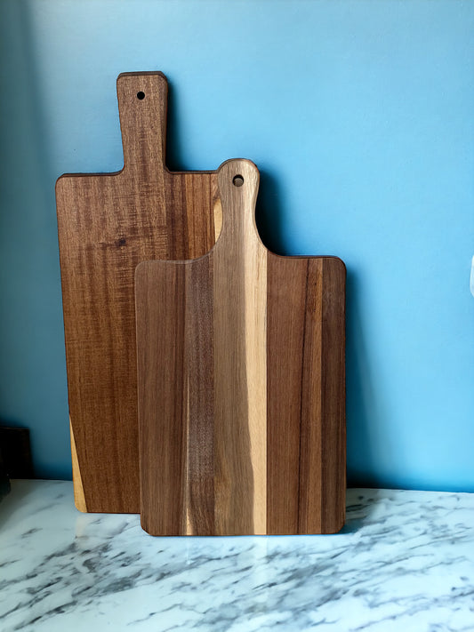 Personalized Acacia Cutting Board w/ Handle